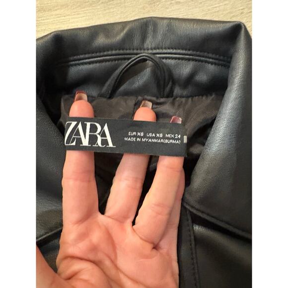 Zara Faux Black Leather Boxy Bomber Jacket XS Motorcycle Moto Biker Cropped - Picture 7 of 10